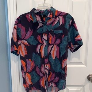 Volcom men's floral button down t-shirt